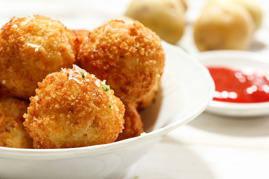 Mashed Potato Cheese Balls 