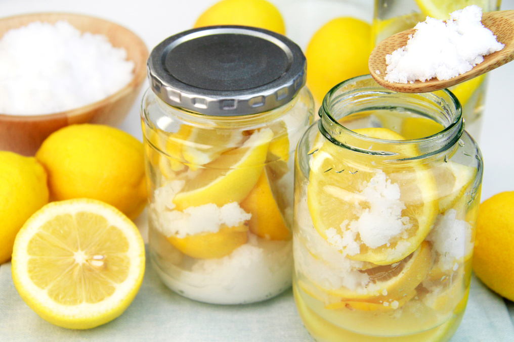 Lemon salt